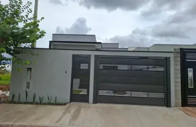 Casa com 2 Quartos à venda, 76m² - Parque Bellaville